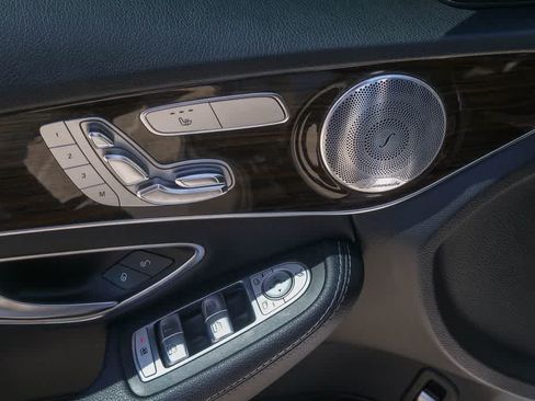 Used 2018 Mercedes-Benz C 300 Sedan image 19