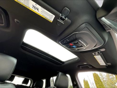 New 2025 Jeep Grand Cherokee L Altitude AWD/4WD image 25