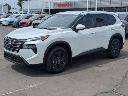 New 2026 Nissan Rogue SV FWD image 5
