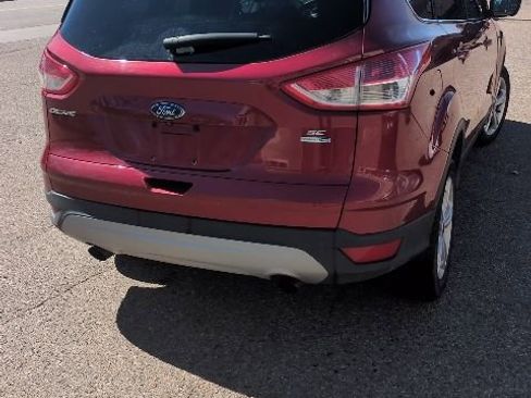 Used 2014 Ford Escape SE image 4
