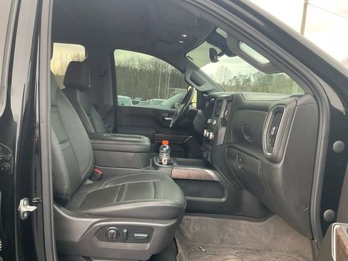 Used 2022 GMC Sierra 3500 Denali w/ Denali Ultimate Package image 12
