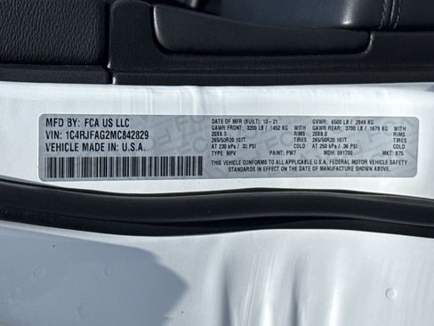 Used 2021 Jeep Grand Cherokee Laredo X AWD/4WD image 34
