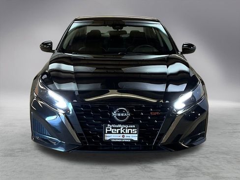 Used 2023 Nissan Altima 2.5 SR image 2