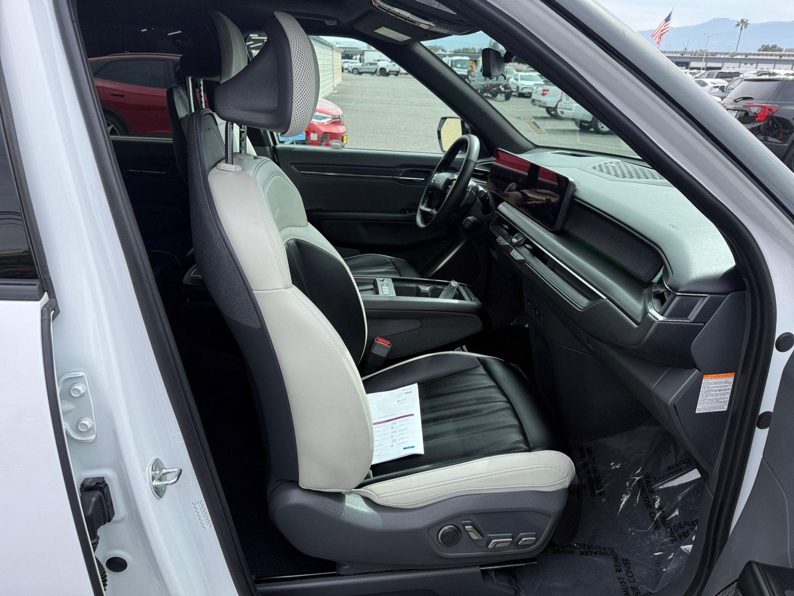 Used 2025 Kia EV9 GT-Line AWD/4WD image 20
