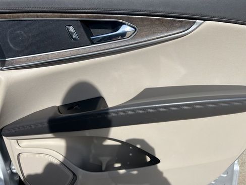 Used 2016 Lincoln MKX Reserve w/ Technology Package image 50