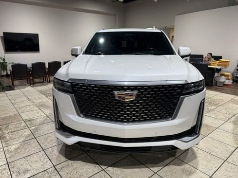 Used 2023 Cadillac Escalade ESV Premium Luxury w/ Performance Package image 5