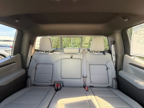 Used 2025 GMC Sierra 1500 SLT w/ SLT Premium Plus Package image 3