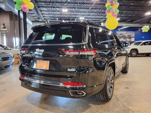 Used 2025 Jeep Grand Cherokee L Overland w/ Advanced Protech Group III AWD/4WD image 9
