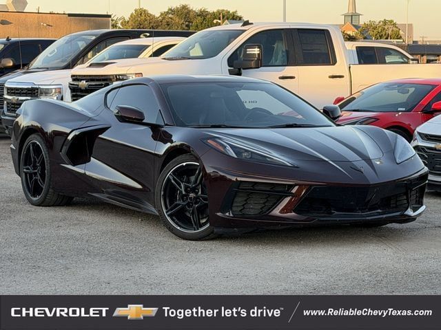 Used 2022 Chevrolet Corvette Stingray Coupe w/ Battery Protection Package RWD image 2