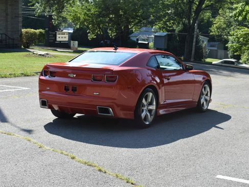 Used 2010 Chevrolet Camaro SS w/ RS Package RWD image 7