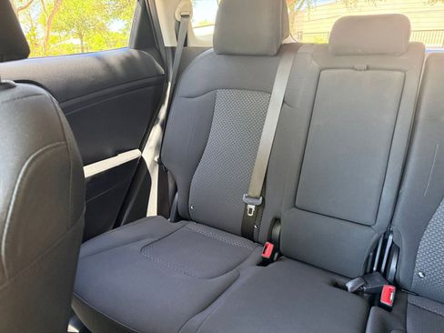 Used 2025 Kia Sportage LX image 39