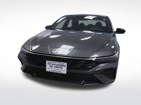 New 2026 Hyundai Elantra SEL Sport Premium FWD image 16