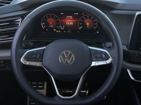 New 2026 Volkswagen Atlas Peak Edition image 16