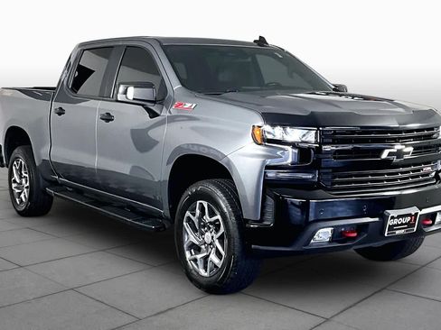 Used 2021 Chevrolet Silverado 1500 LT Trail Boss w/ Convenience Package II AWD/4WD image 3