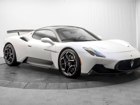 Used 2022 Maserati MC20 Coupe RWD image 9