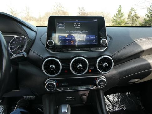 Used 2021 Nissan Sentra SV FWD image 16