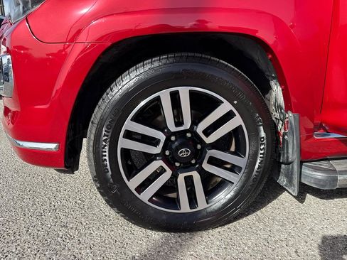 Used 2014 Toyota 4Runner Limited image 28