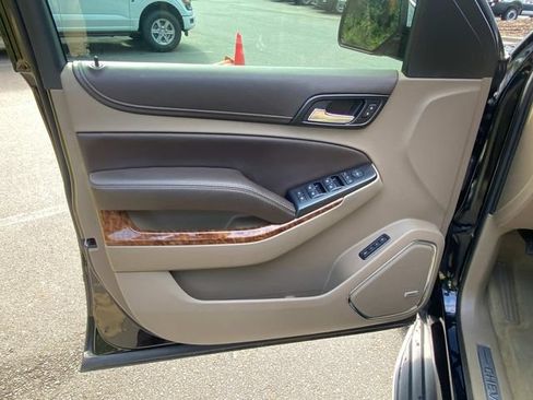 Used 2017 Chevrolet Tahoe Premier AWD/4WD image 12