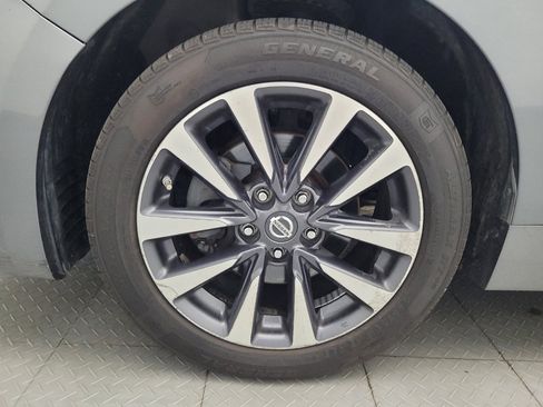 Used 2016 Nissan Altima 2.5 SV FWD image 31