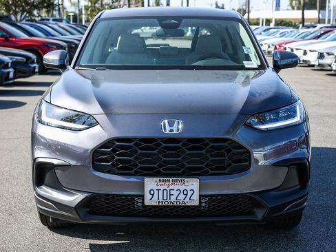 Used 2025 Honda HR-V LX image 2