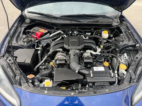 Used 2024 Toyota GR86 Premium RWD image 28