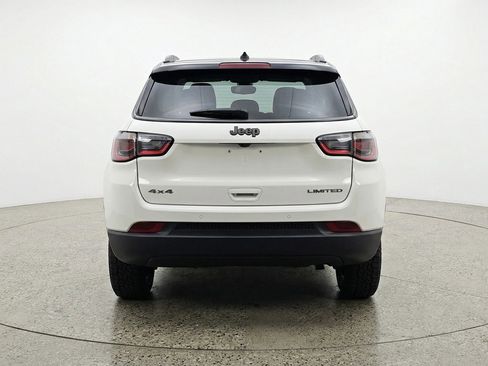 Used 2025 Jeep Compass Trailhawk image 7