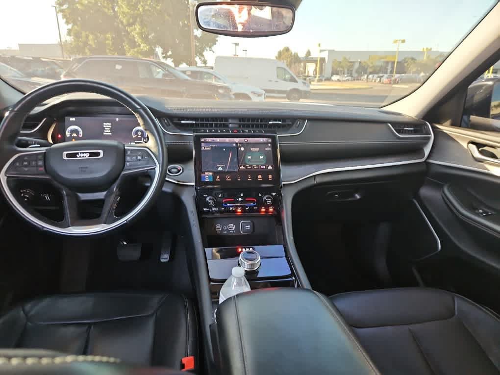 Used 2021 Jeep Grand Cherokee L Limited RWD image 11