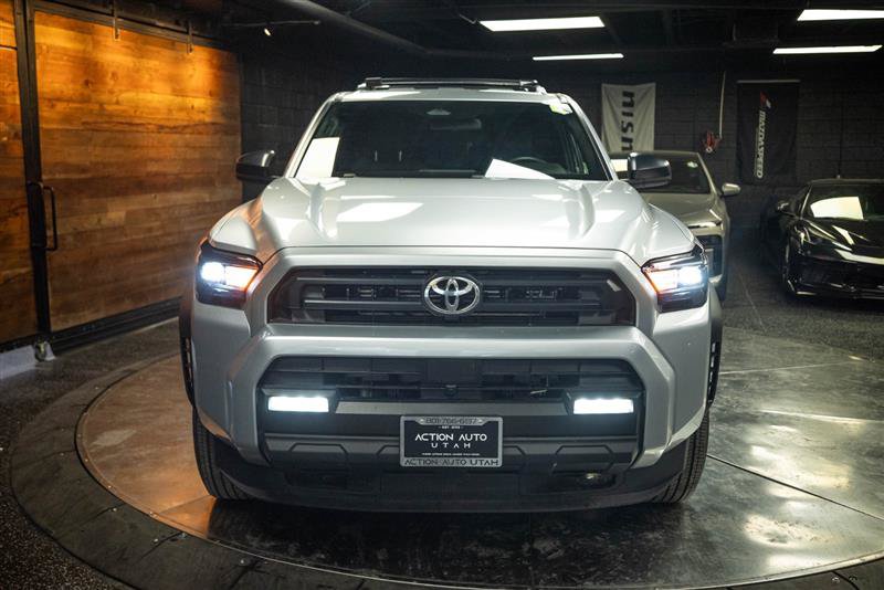 Used 2026 Toyota 4Runner SR5 AWD/4WD image 4