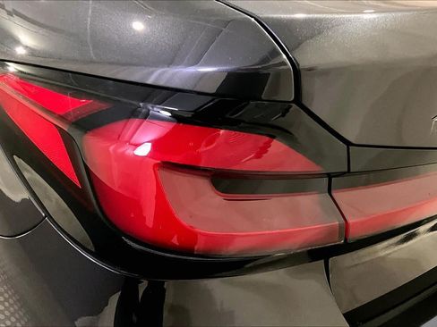 Certified 2023 BMW 530i xDrive w/ Premium Package AWD/4WD image 27