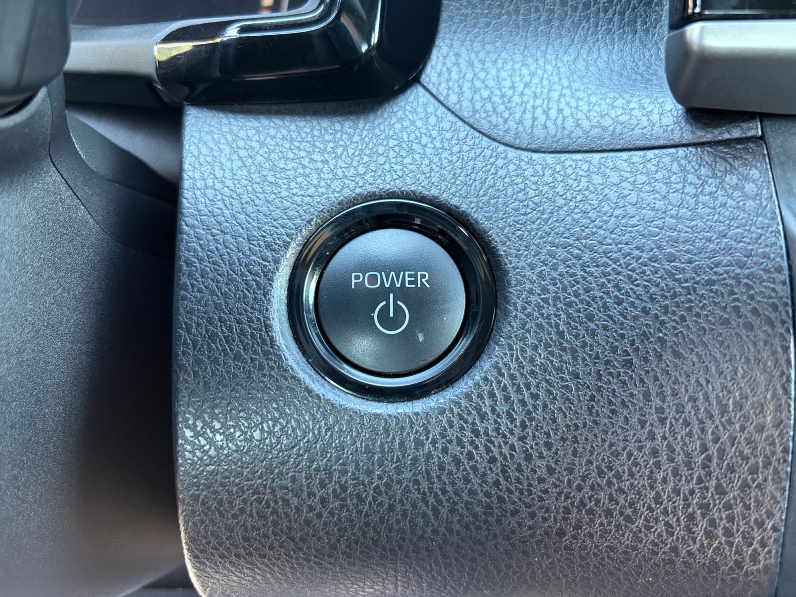Used 2025 Toyota Camry SE FWD image 20