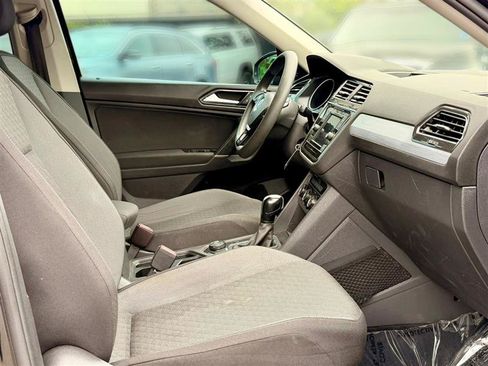 Used 2018 Volkswagen Tiguan S AWD/4WD image 9
