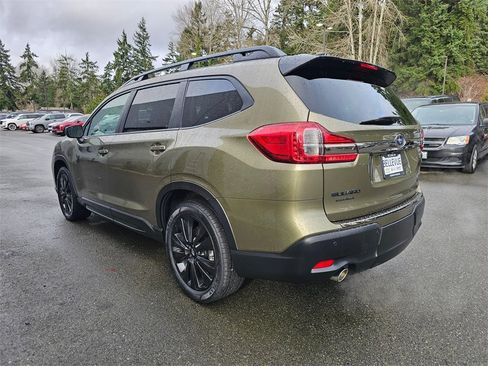 Used 2022 Subaru Ascent Onyx Edition image 3