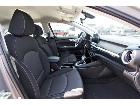 Used 2023 Kia Forte LXS FWD image 27
