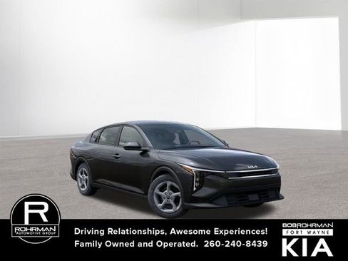 New 2025 Kia K4 LXS image 9