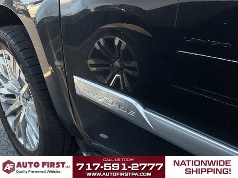 Used 2018 Cadillac Escalade ESV Luxury AWD/4WD image 4