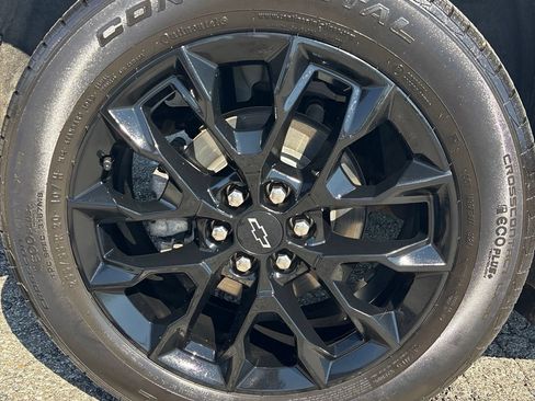 Used 2024 Chevrolet Traverse LT w/ Midnight/Sport Edition AWD/4WD image 8