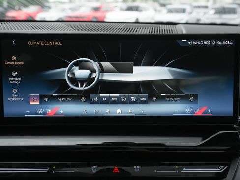 Used 2024 BMW 530i w/ M Sport Package image 17