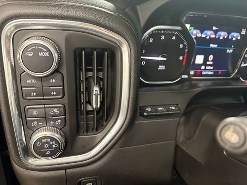 Used 2021 GMC Sierra 2500 Denali w/ Denali Ultimate Package AWD/4WD image 12