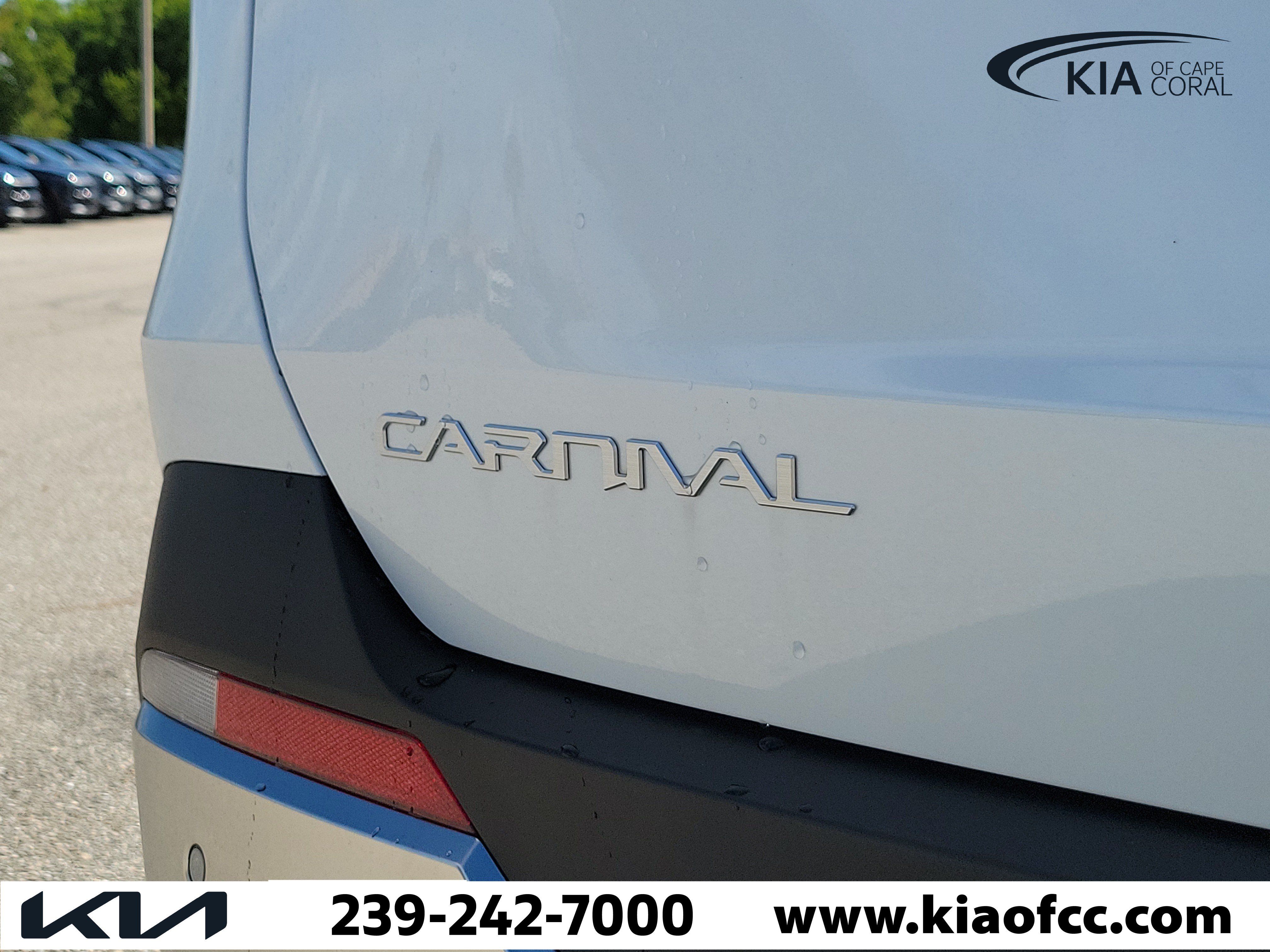 New 2027 Kia Carnival SX FWD image 9