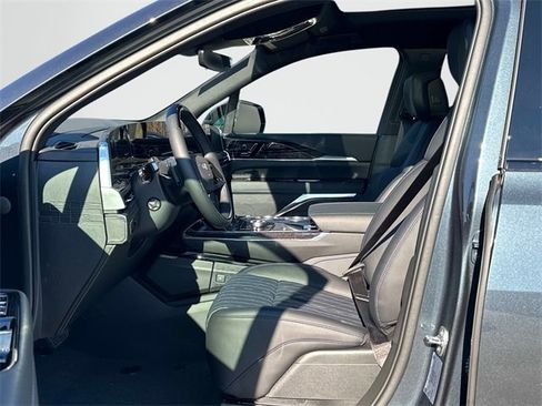 New 2026 Cadillac Escalade IQL Sport 1 w/ LPO, ONYX Package image 10