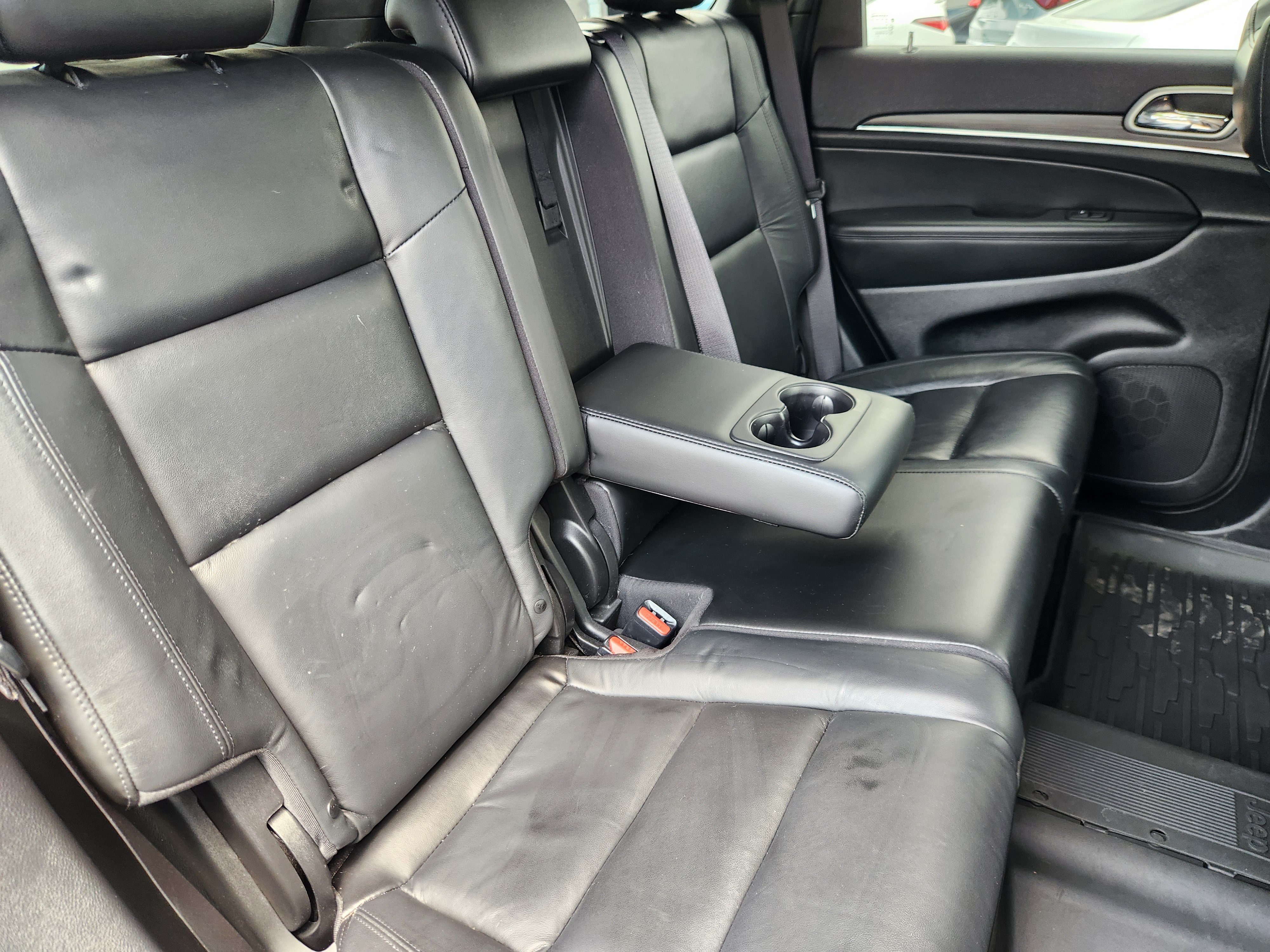 Used 2021 Jeep Grand Cherokee Limited AWD/4WD image 17