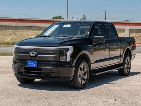 Certified 2024 Ford F150 Lightning XLT w/ Max Trailer Tow Package AWD/4WD image 4