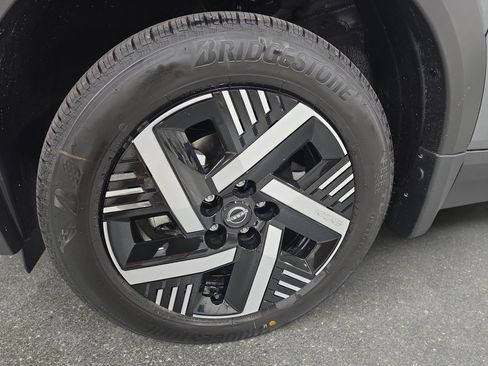 New 2026 Nissan Kicks SV w/ Cold Weather Package FWD image 29