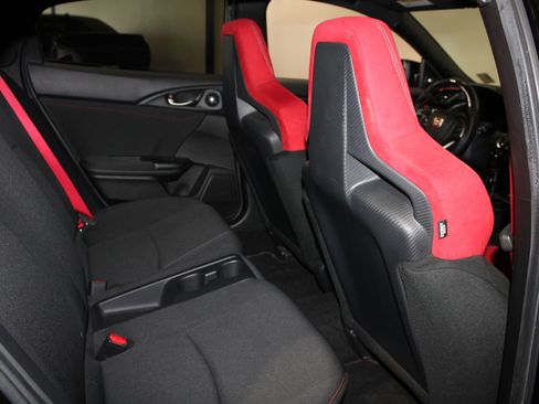 Used 2019 Honda Civic Type R image 18