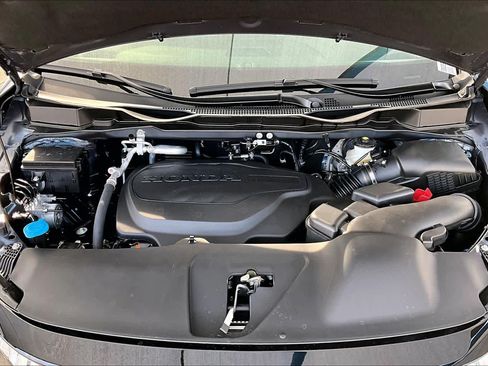 Used 2026 Honda Odyssey Touring image 16