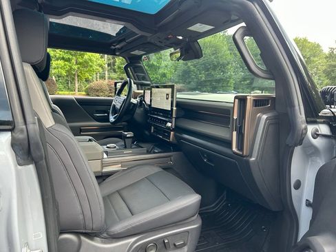 Used 2025 GMC Hummer EV 3X w/ Extreme Off-Road Package AWD/4WD image 47