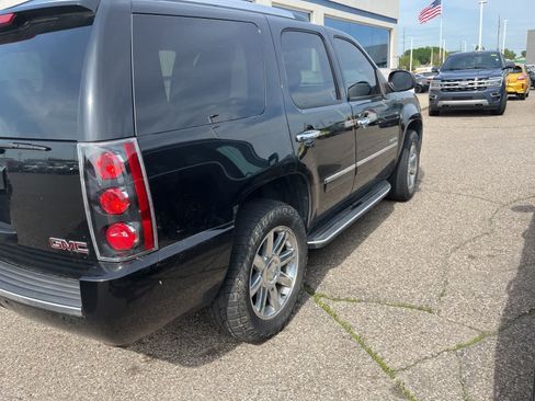 Used 2012 GMC Yukon Denali AWD/4WD image 14