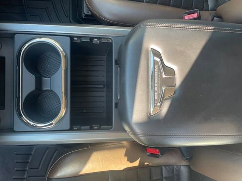Used 2018 Nissan Titan Platinum Reserve w/ Platinum Utility Package RWD image 18