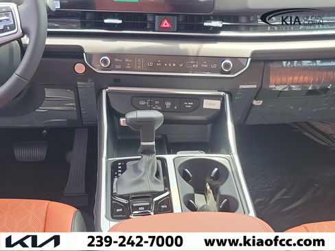 New 2026 Kia Carnival EX FWD image 19