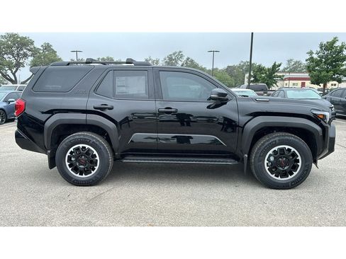 New 2026 Toyota 4Runner TRD Off-Road Premium AWD/4WD image 10